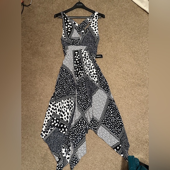 Express Halter Dress - Picture 13 of 13